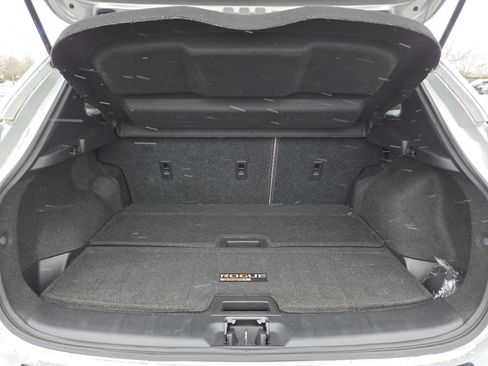 Used 2020 Nissan Rogue Sport SV w/ All-Weather Package image 18