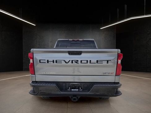 Used 2023 Chevrolet Silverado 1500 ZR2 w/ Technology Package AWD/4WD image 6