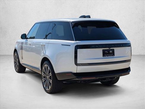 New 2025 Land Rover Range Rover SE image 9