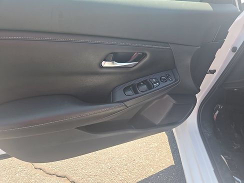 Used 2022 Nissan Sentra SV FWD image 10