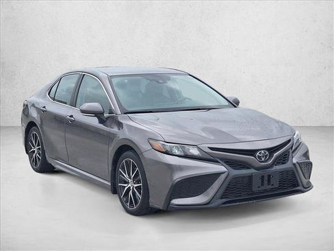 Certified 2024 Toyota Camry SE FWD image 4