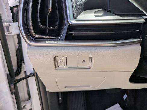 Certified 2026 Kia Sorento S FWD image 30