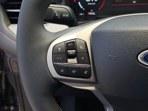 New 2025 Ford Explorer Active RWD image 26