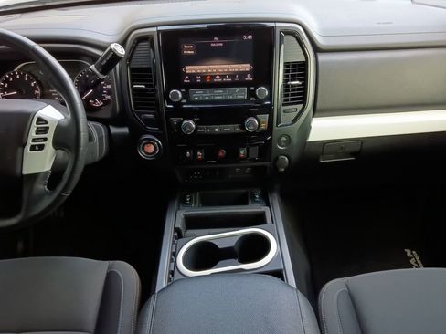 Used 2024 Nissan Titan SV RWD image 3