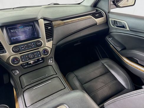 Used 2019 GMC Yukon Denali w/ Denali Ultimate Black Edition AWD/4WD image 25
