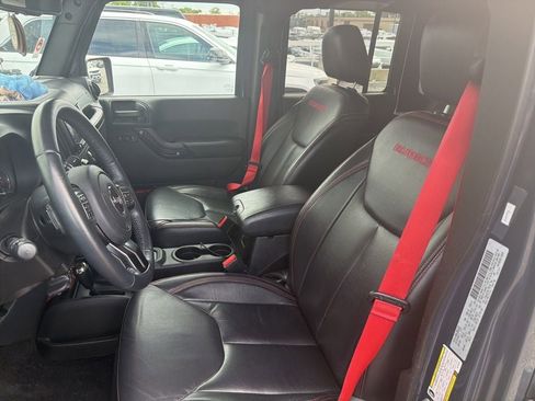Used 2017 Jeep Wrangler Unlimited Rubicon AWD/4WD image 15