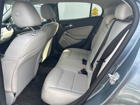 Used 2015 Mercedes-Benz GLA 250 4MATIC image 12