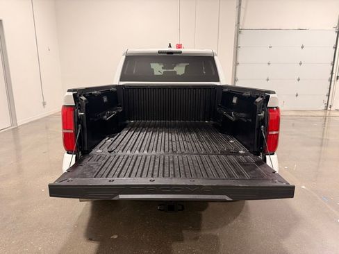 Used 2024 Toyota Tacoma SR5 image 9