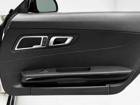 Used 2017 Mercedes-Benz AMG GT Coupe image 18
