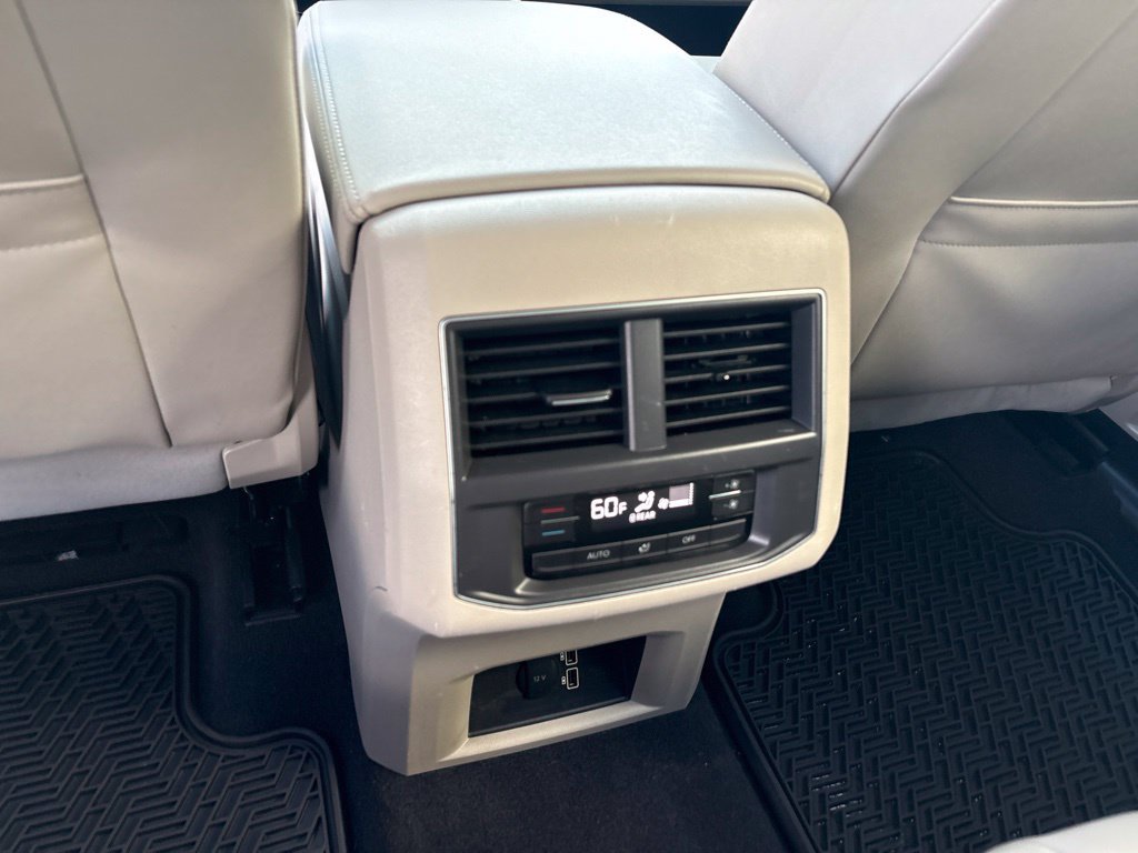 Used 2019 Volkswagen Atlas SE AWD/4WD image 18
