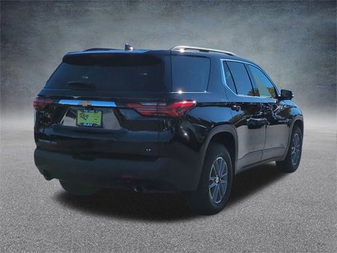Used 2022 Chevrolet Traverse LT image 9