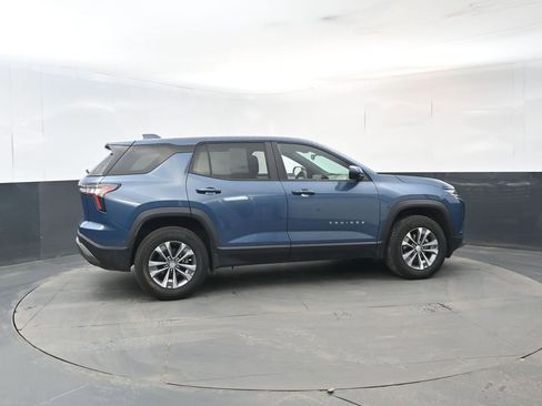 Used 2025 Chevrolet Equinox LT image 6