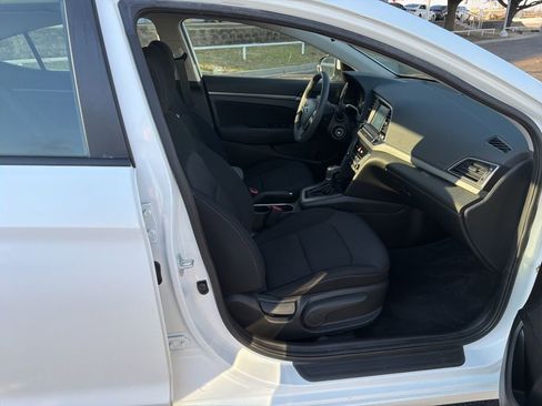 Used 2018 Hyundai Elantra SEL image 31