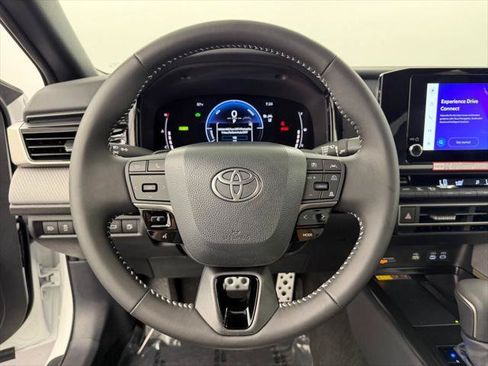Certified 2026 Toyota Camry SE FWD image 25
