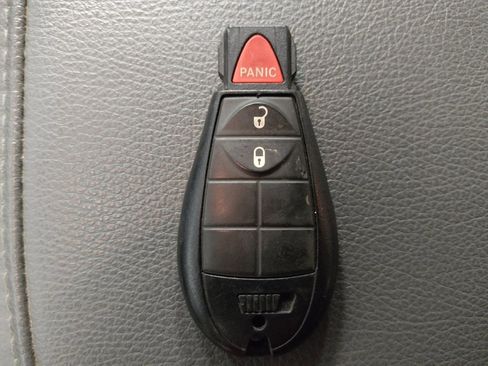 Used 2017 RAM 1500 Express image 32