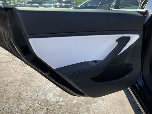 Used 2020 Tesla Model 3 Long Range image 31