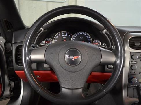 Used 2006 Chevrolet Corvette Convertible image 12