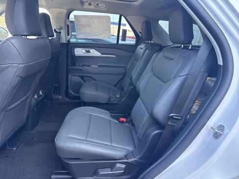 New 2026 Ford Explorer Active w/ Active Comfort Package AWD/4WD image 17