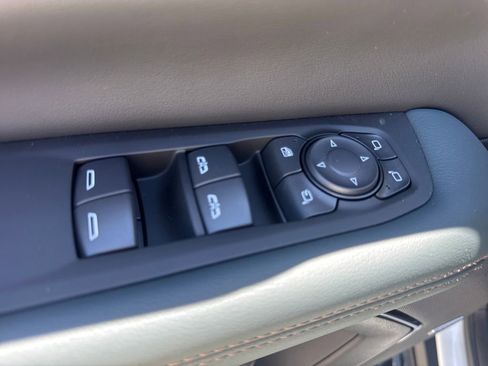 New 2026 GMC Yukon AT4 w/ AT4 Premium Plus Package AWD/4WD image 19