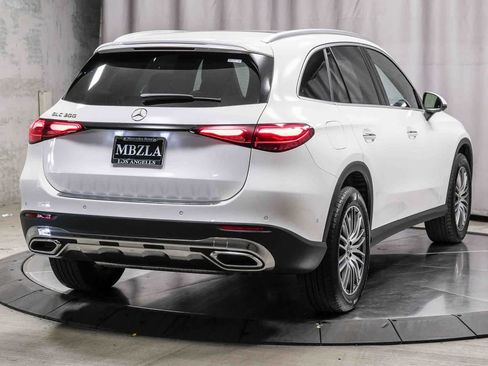 Certified 2026 Mercedes-Benz GLC 300 GLC 300 image 4