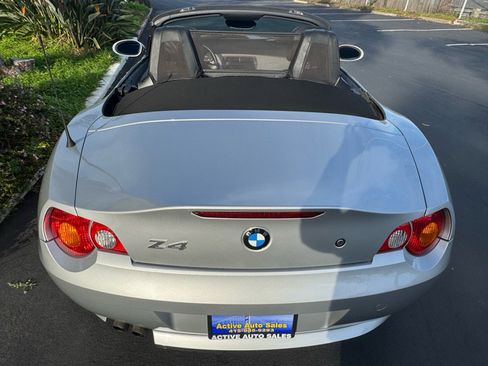 Used 2003 BMW Z4 2.5i image 11