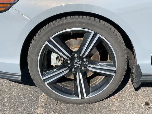 Used 2023 Honda Accord Sport image 9