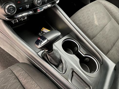 Used 2023 Dodge Durango GT image 17