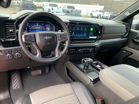 Used 2024 Chevrolet Silverado 1500 ZR2 w/ ZR2 Bison Edition AWD/4WD image 17
