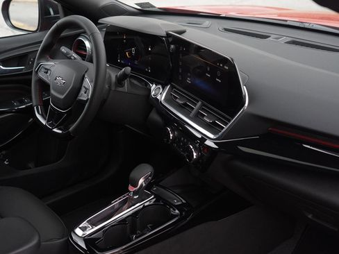 New 2026 Chevrolet Trax RS w/ Sunroof Package image 30