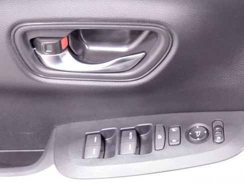 Certified 2024 Honda HR-V LX image 23