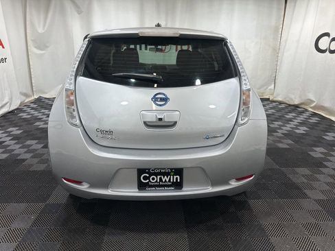 Used 2017 Nissan Leaf SV image 5
