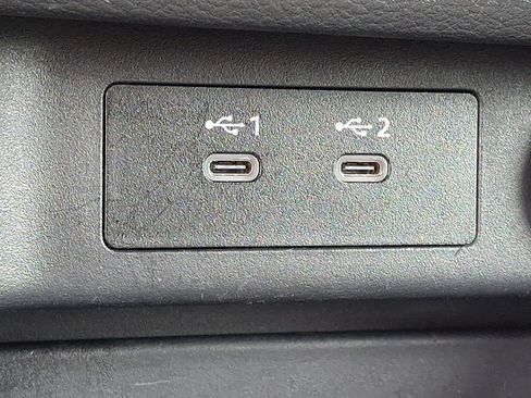 Used 2025 Nissan Rogue SV AWD/4WD image 24