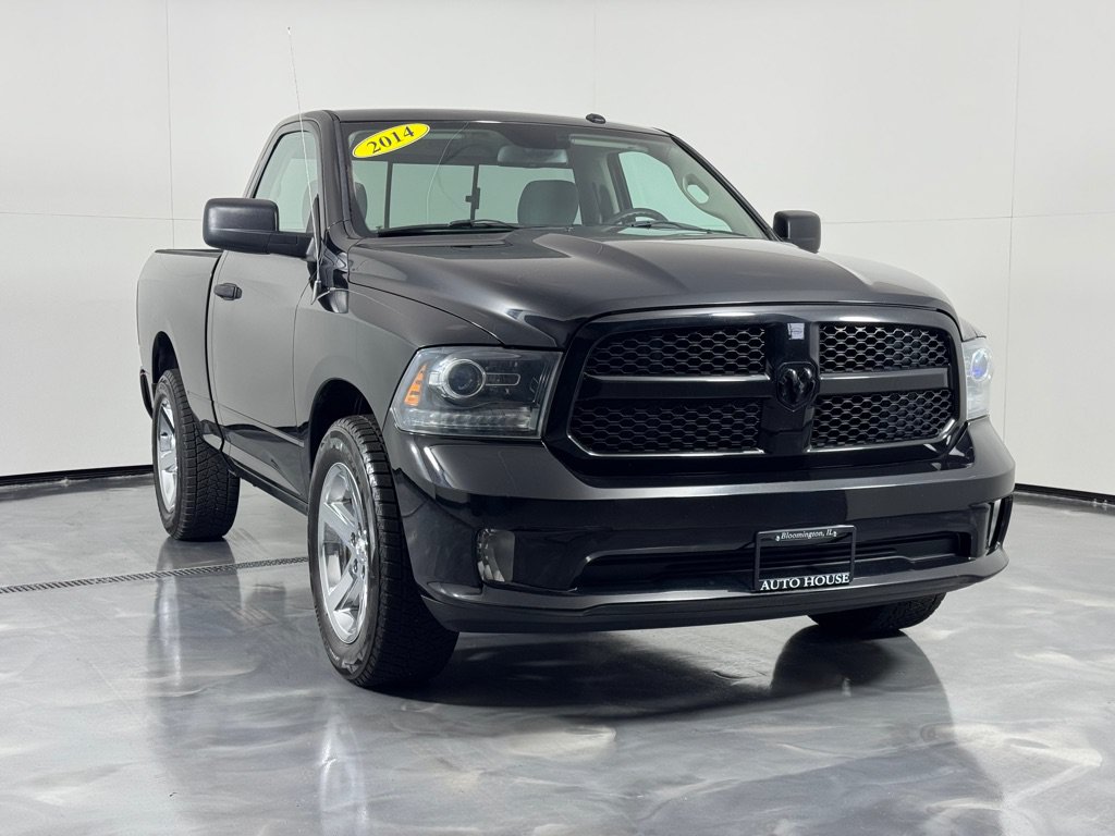 Used 2014 RAM 1500 Express RWD image 3