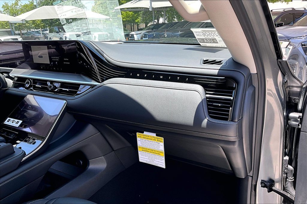 New 2027 INFINITI QX80 Luxe RWD image 18