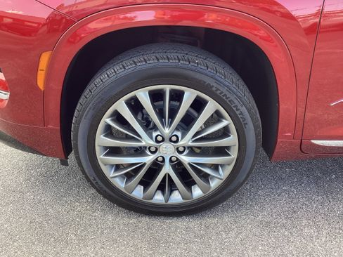 Used 2025 Buick Enclave Avenir w/ Trailering Package, 5000 lbs. FWD image 9