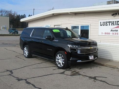 Used 2021 Chevrolet Suburban High Country image 4