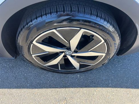 Used 2023 Volkswagen ID.4 S RWD image 11