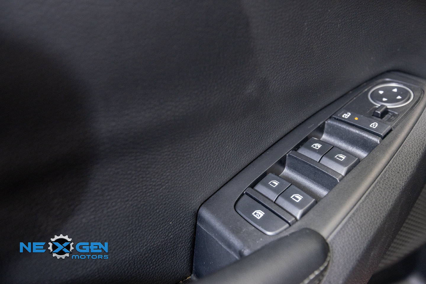 Used 2025 Kia Seltos S AWD/4WD image 15
