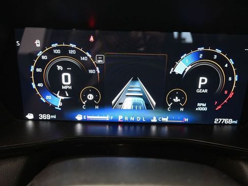 Used 2024 Chevrolet Colorado LT w/ LT Convenience Package image 31