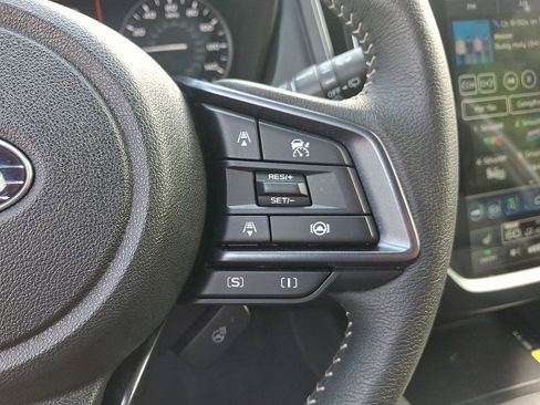 Certified 2025 Subaru Forester Limited image 21