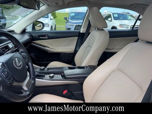 Used 2018 Lexus IS 300 w/ Premium Package RWD image 14