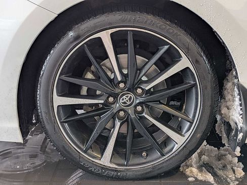 Used 2019 Toyota Camry XSE FWD image 13