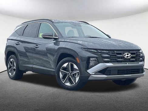 Used 2025 Hyundai Tucson SEL image 2