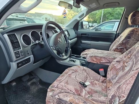 Used 2010 Toyota Tundra 4x4 Double Cab image 10