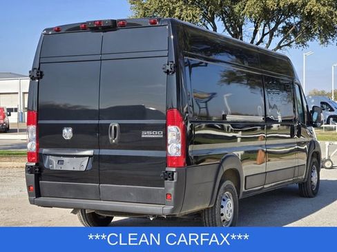 Used 2023 RAM ProMaster 3500 w/ Crew Van Package image 4