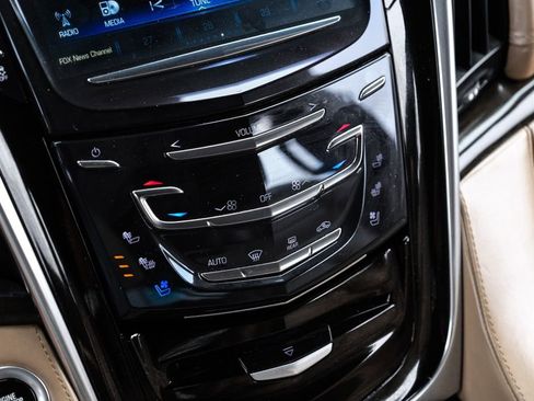 Used 2019 Cadillac Escalade Platinum AWD/4WD image 24