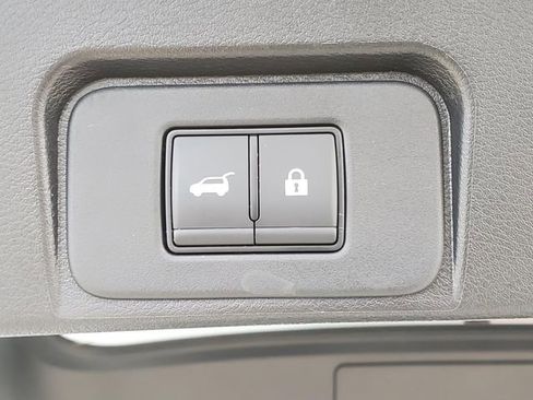 Certified 2024 Nissan Rogue SL w/ SL Premium Package image 11