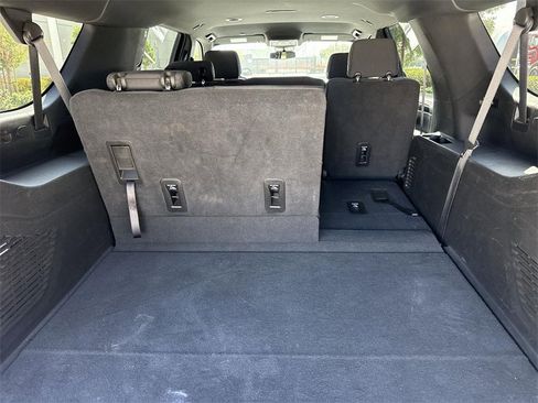 Used 2024 Chevrolet Suburban LS image 23