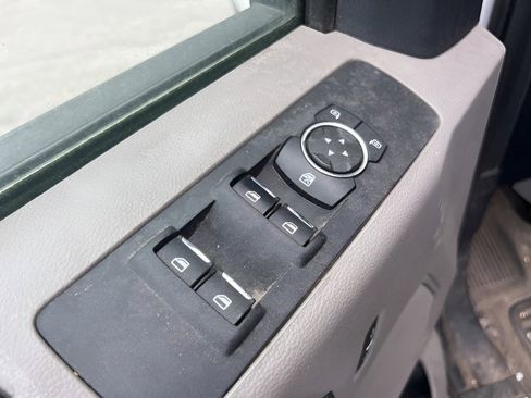 Used 2020 Ford F250 XL w/ Power Equipment Group image 12