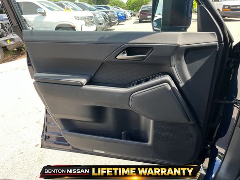Used 2026 Lexus GX 550 w/ Accessory Package (2T) AWD/4WD image 12